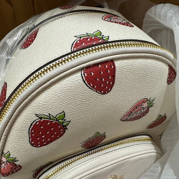 ❤️ Coach Court Backpack With Strawberry Print - Picture 9 of 11